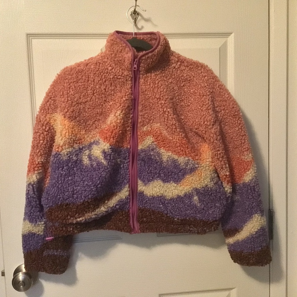 Sherpa mountain landscape sweater jacket